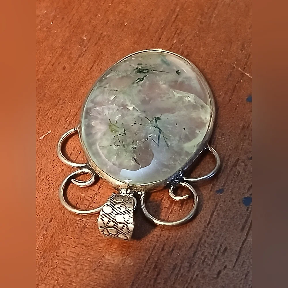 Oval Prehnite Moss Agate Pendant in Silver Plated Setting - Green - Picture 6 of 10